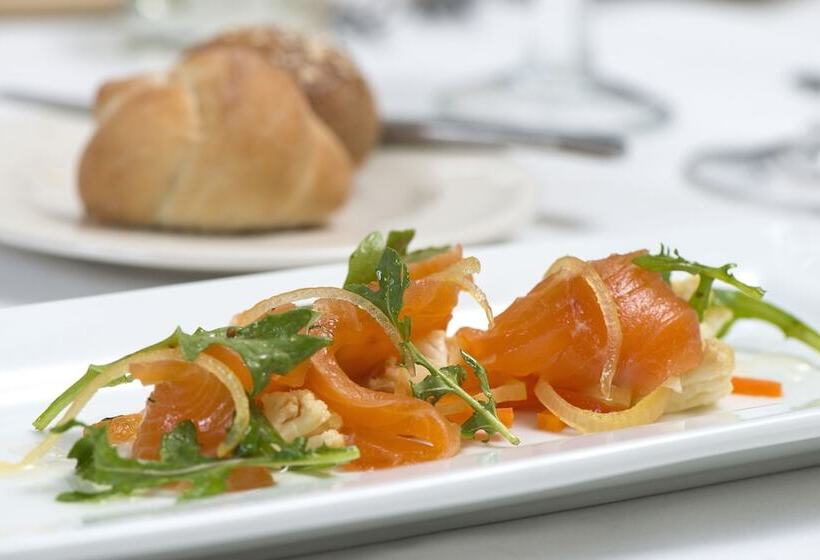 The Lincoln Inn & Restaurant At The Covered Bridge