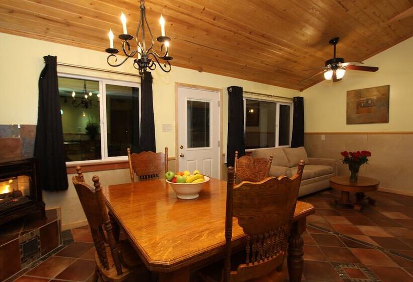 The Woods Hotel   Gay Lgbtq Cabins