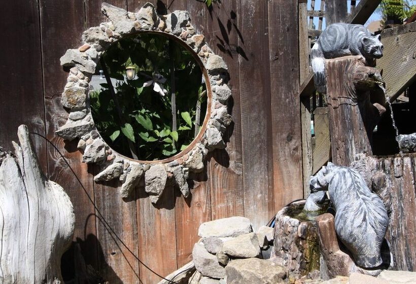 The Woods Hotel   Gay Lgbtq Cabins