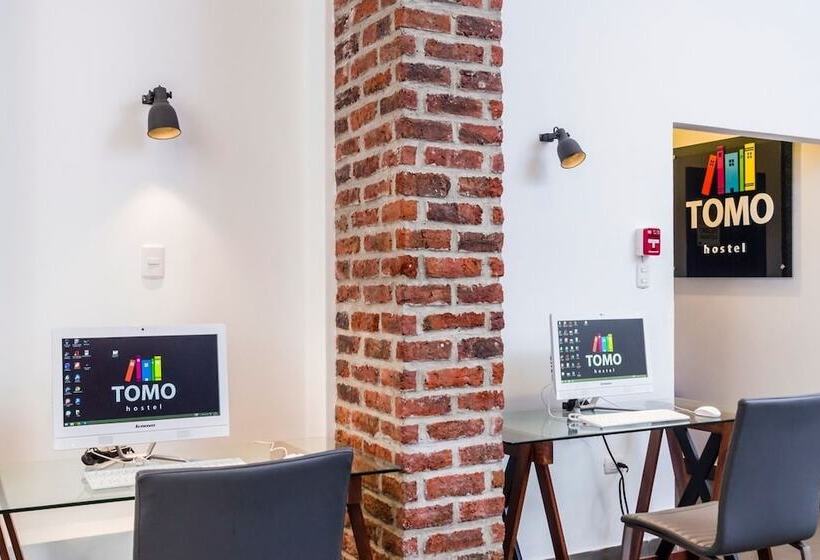 Tomo Hostel