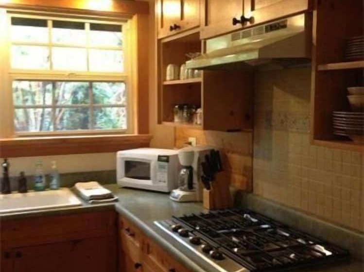 Volcano Hidden Cottage