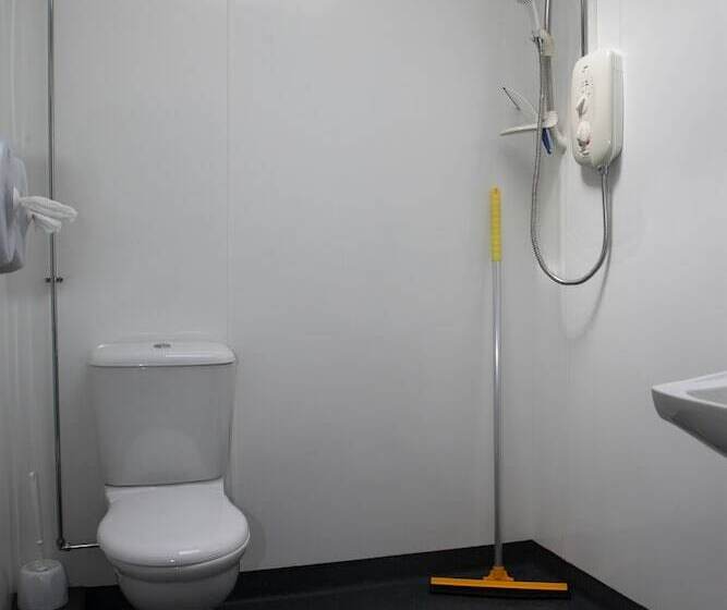 Yha Broad Haven   Hostel