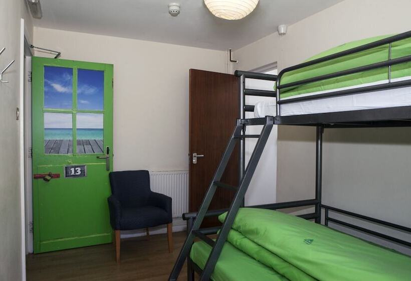 Yha Broad Haven   Hostel