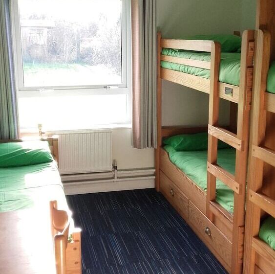 Yha Broad Haven   Hostel