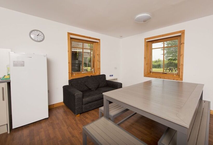 Yha London Lee Valley   Hostel