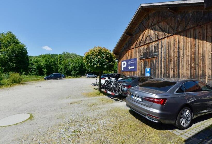 住宿加早餐  Pension Gambrinus