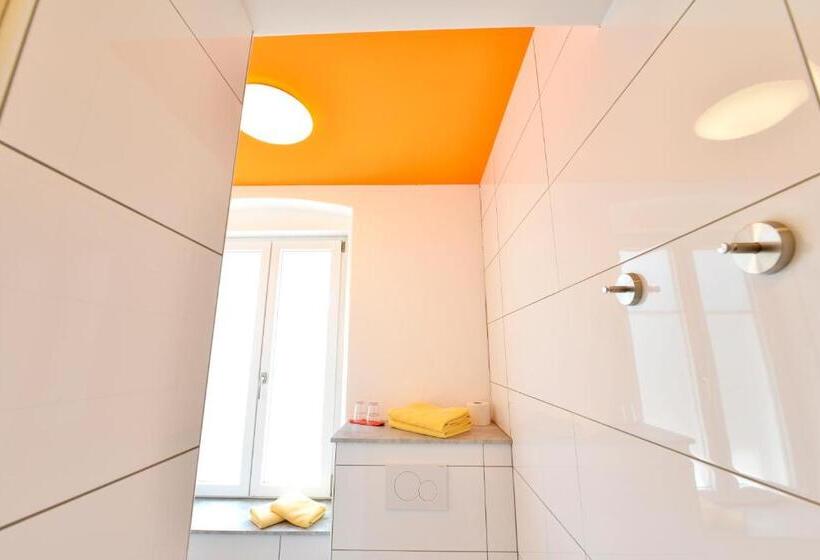 住宿加早餐  Pension Gambrinus