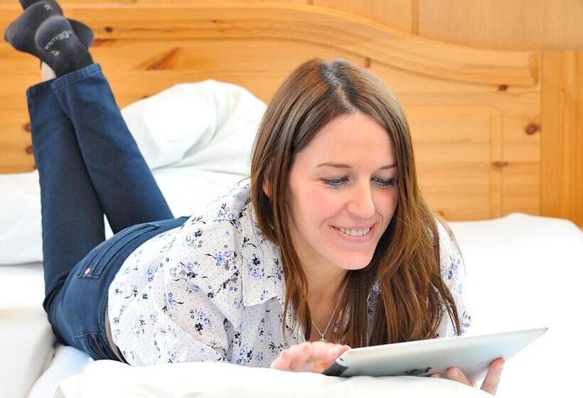 住宿加早餐  Pension Gambrinus