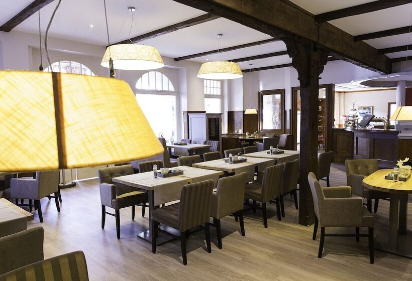 Höger S Hotel & Restaurant