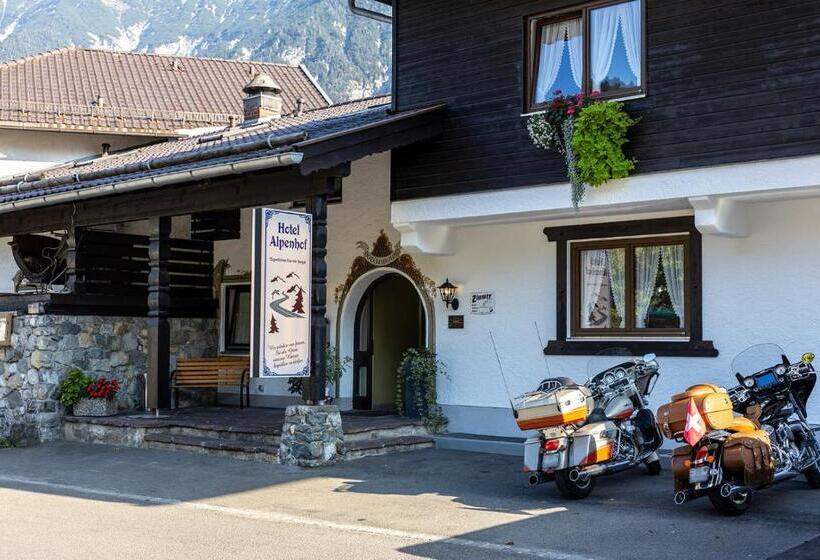 Отель Alpenhof