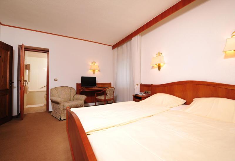 酒店 Alte Post Garni