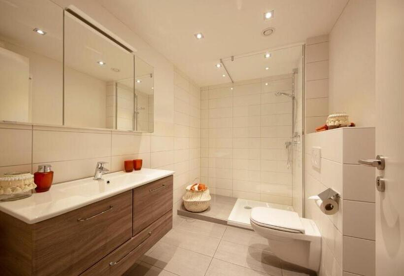 Отель & Boarding House Schlosserwirt