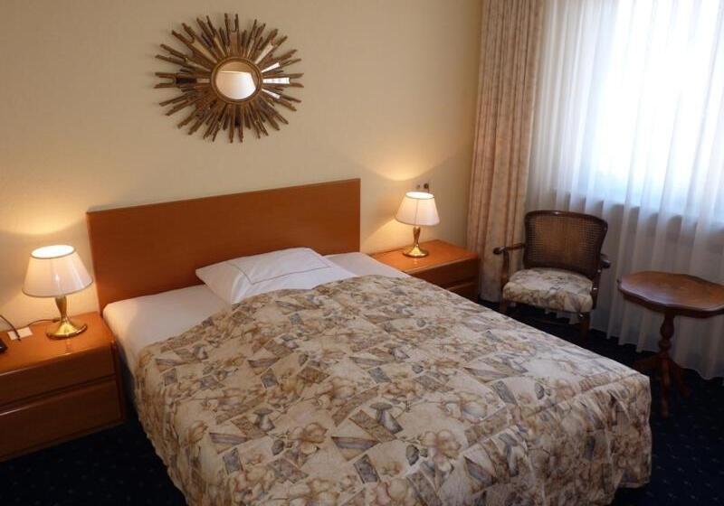 Отель Brunnenhof