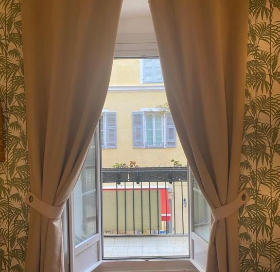 فندق Central Bastia