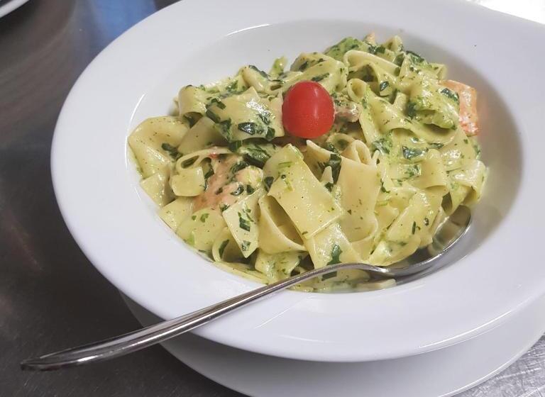 호텔 Deutsches Haus