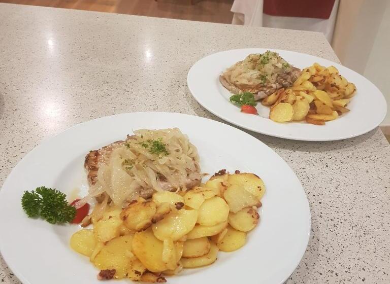 호텔 Deutsches Haus