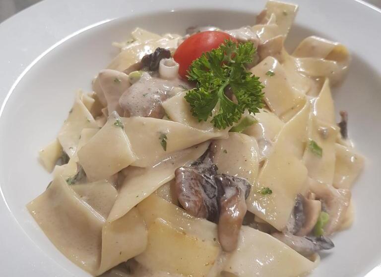 호텔 Deutsches Haus