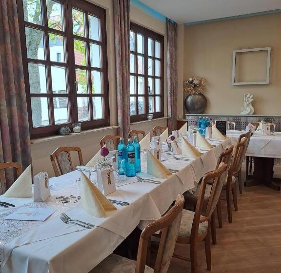 호텔 Deutsches Haus