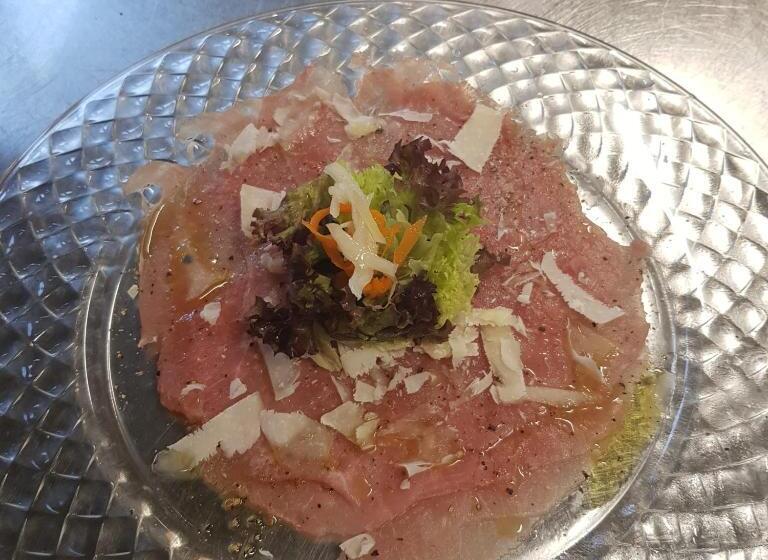 호텔 Deutsches Haus