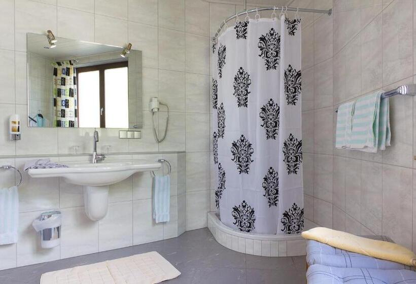 호텔 Deutsches Haus