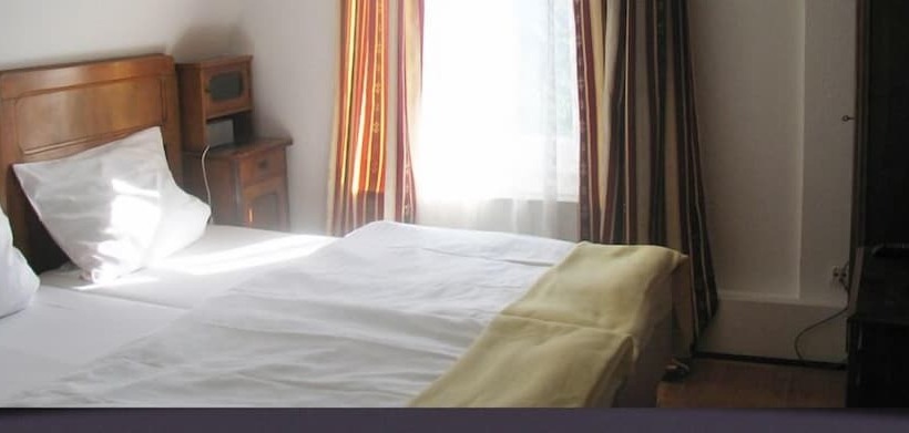 Отель Dillenburg