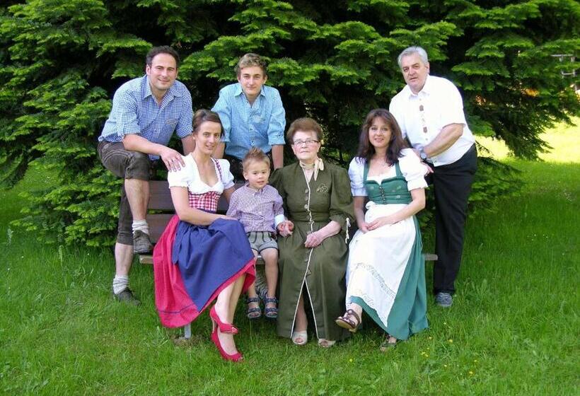 Garnihotel Arberblick