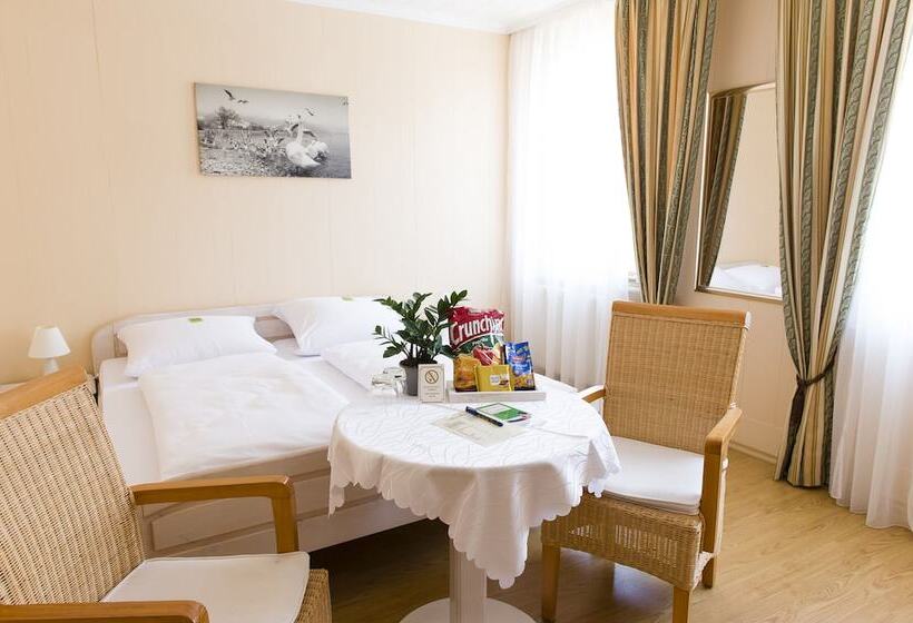 Отель Garni Viktoria