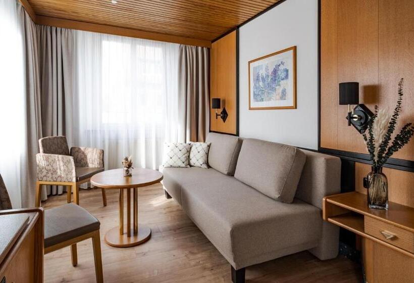 ホテル Goldener Hirsch