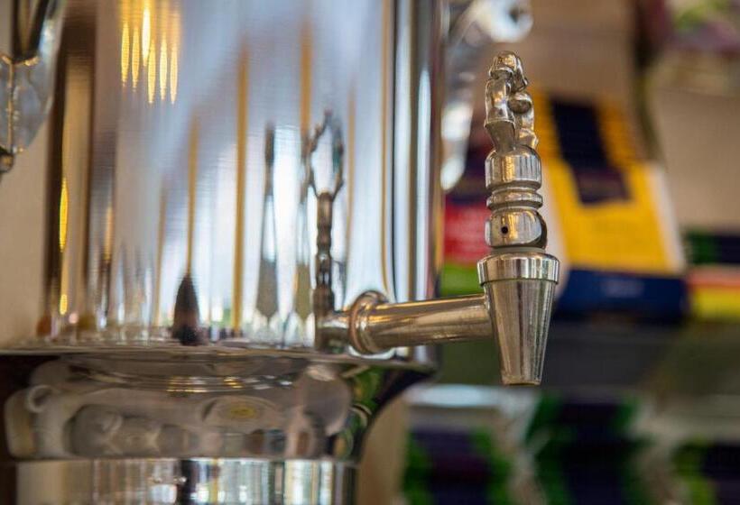 هتل Graf Waldersee