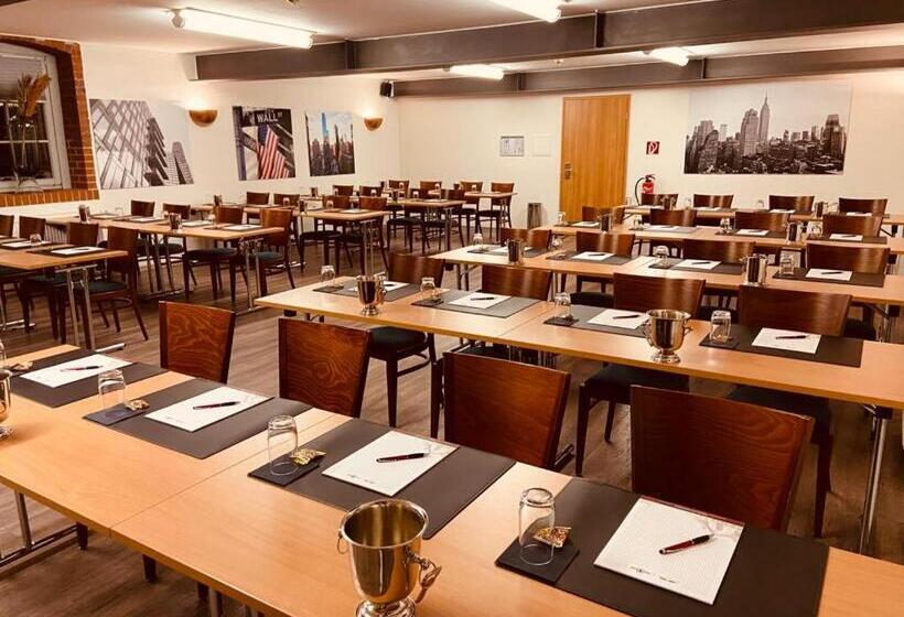 Отель Gutshof Herborn