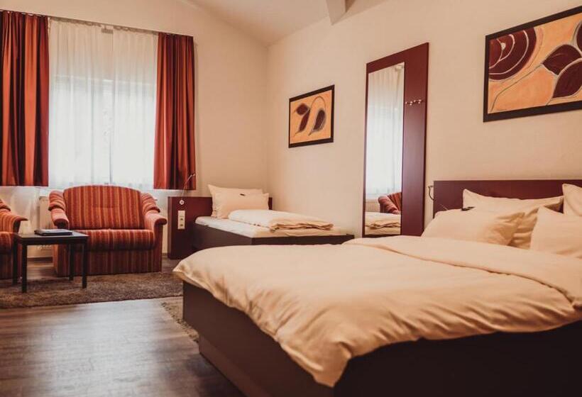 Отель Gutshof Herborn