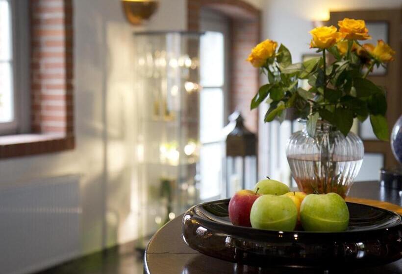 Отель Gutshof Herborn