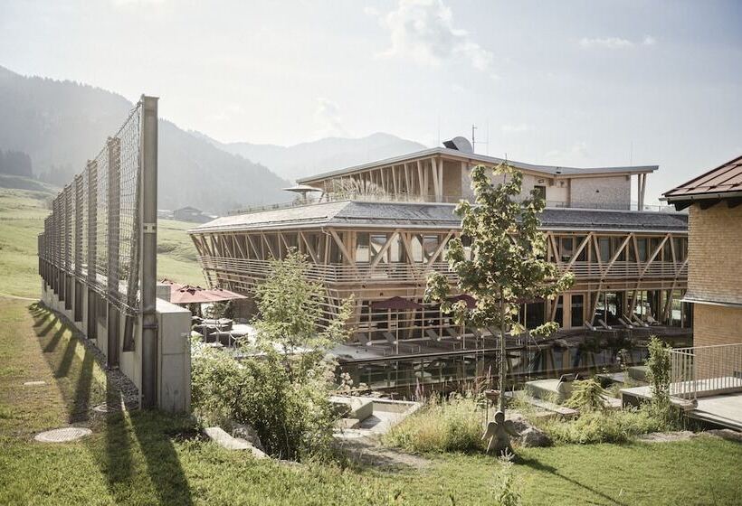 Отель Hubertus Mountain Refugio Allgäu