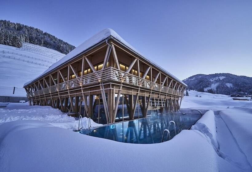 Отель Hubertus Mountain Refugio Allgäu