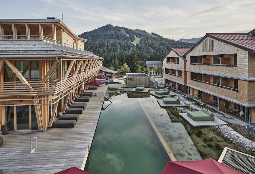 Отель Hubertus Mountain Refugio Allgäu