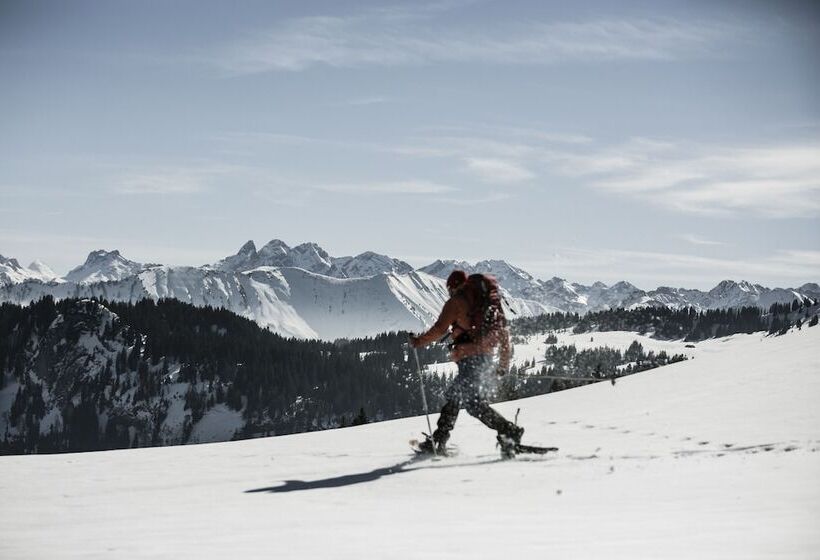 Отель Hubertus Mountain Refugio Allgäu