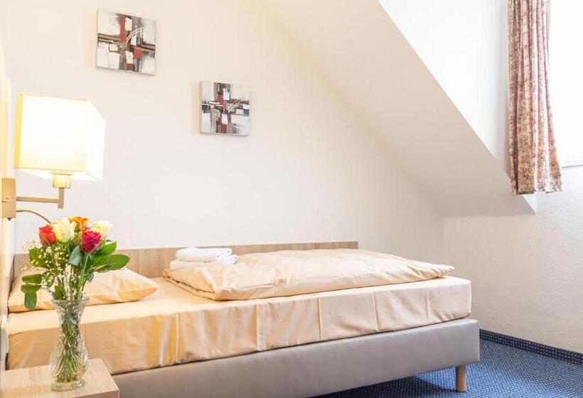 Отель Kelkheimer Hof