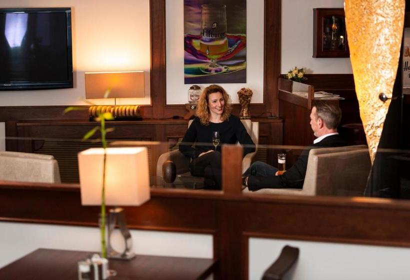 Отель Königshof Bed And Breakfast