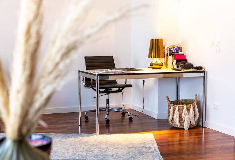 ホテル Luxstay Karben Self Check In