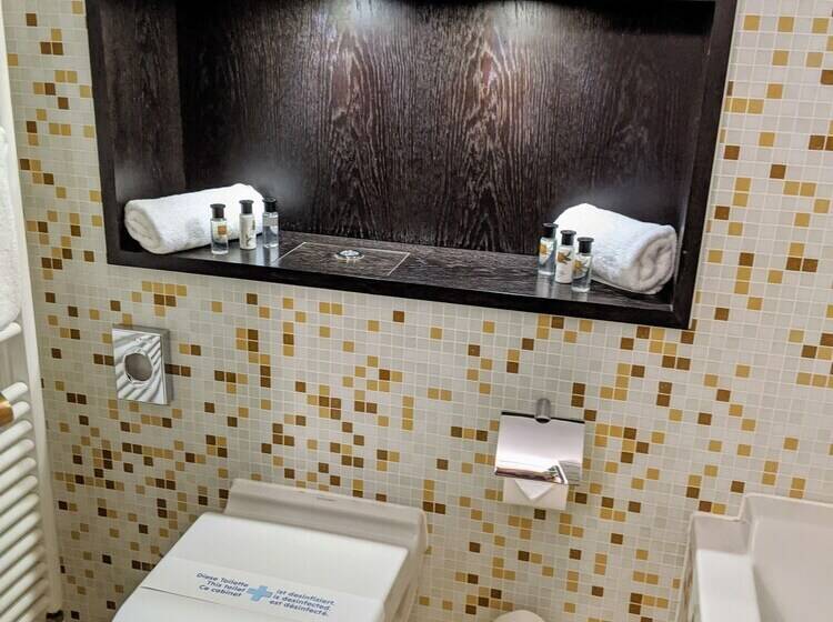 فندق Luxstay Karben   Self Check In