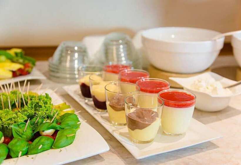 בית מלון כפרי Montana