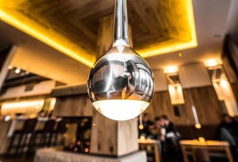 בית מלון כפרי Montana