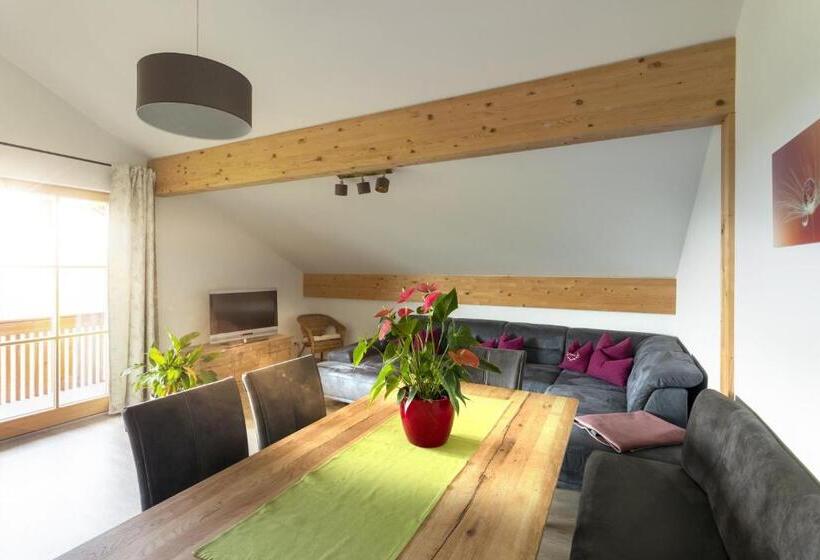 Отель Pension Bernhardhof