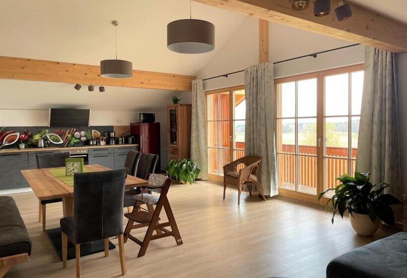 Отель Pension Bernhardhof