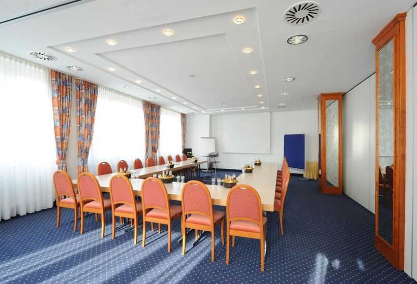 Отель Poinger Hof