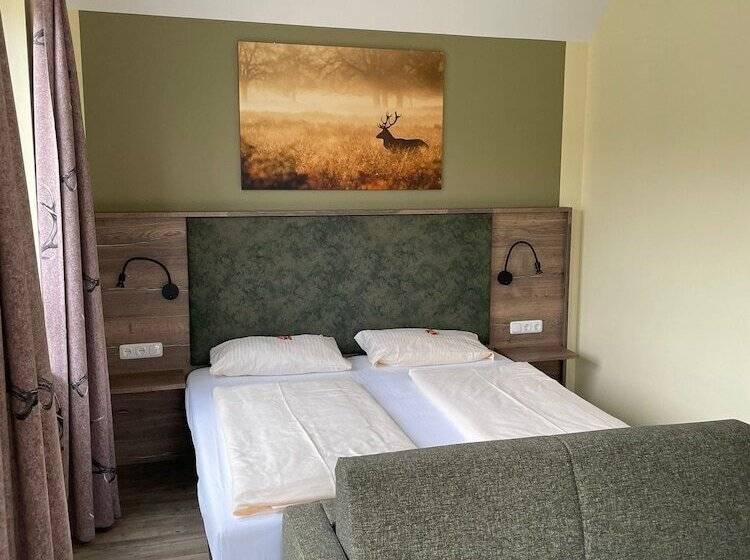 فندق Restaurant Grüner Baum