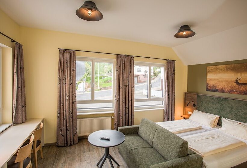 酒店 Restaurant Grüner Baum