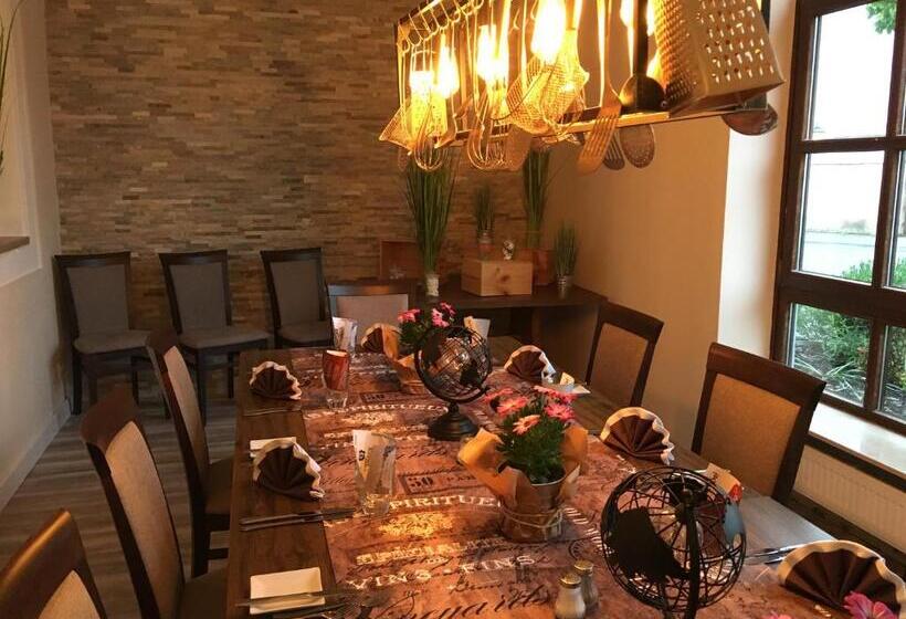 Отель & Restaurant Hessischer Hof