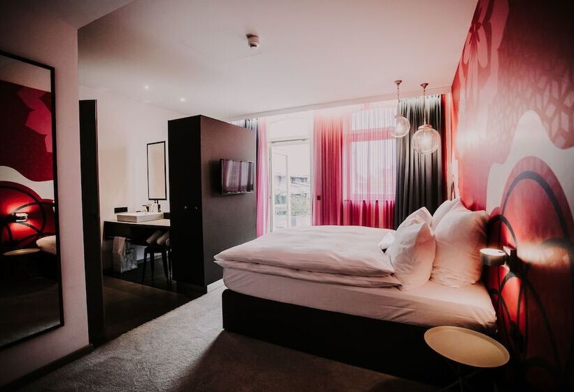 호텔 & Restaurant Heyligenstaedt