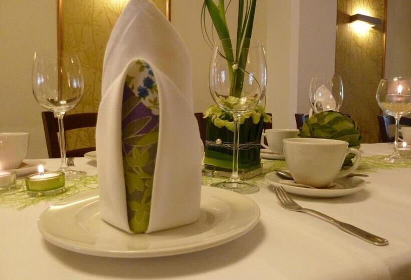 בית מלון כפרי Restaurant Weihenstephaner Stuben